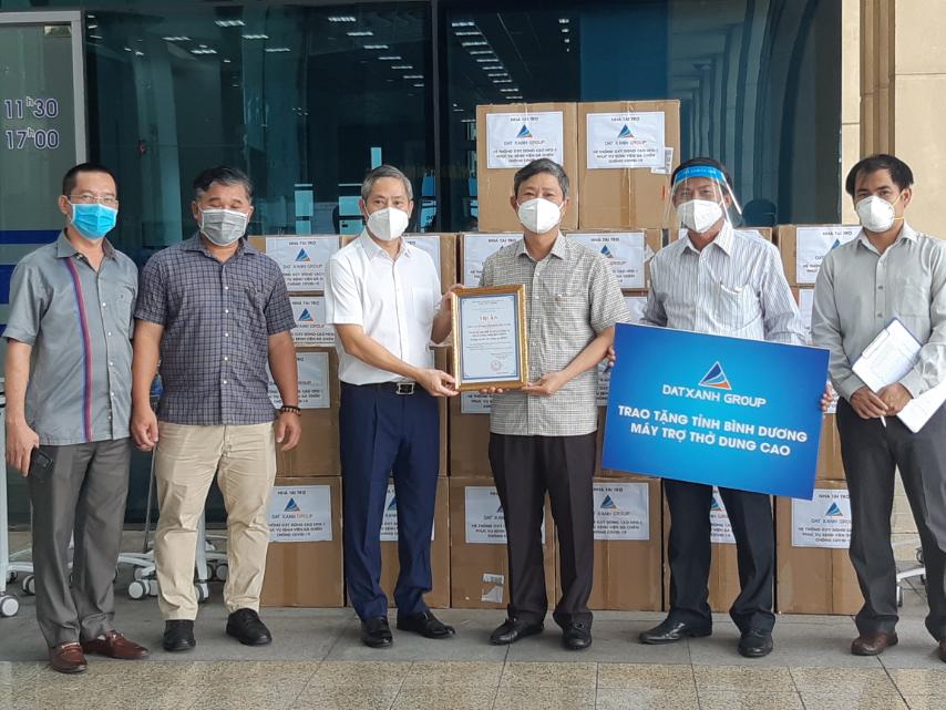 TẬP ĐOÀN ĐẤT XANH TRIỂN KHAI TRAO TẶNG GẦN 300 MÁY TRỢ THỞ OXY-01