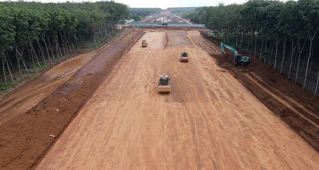 bất động sản 2021 hồi phục vào cuối năm-03