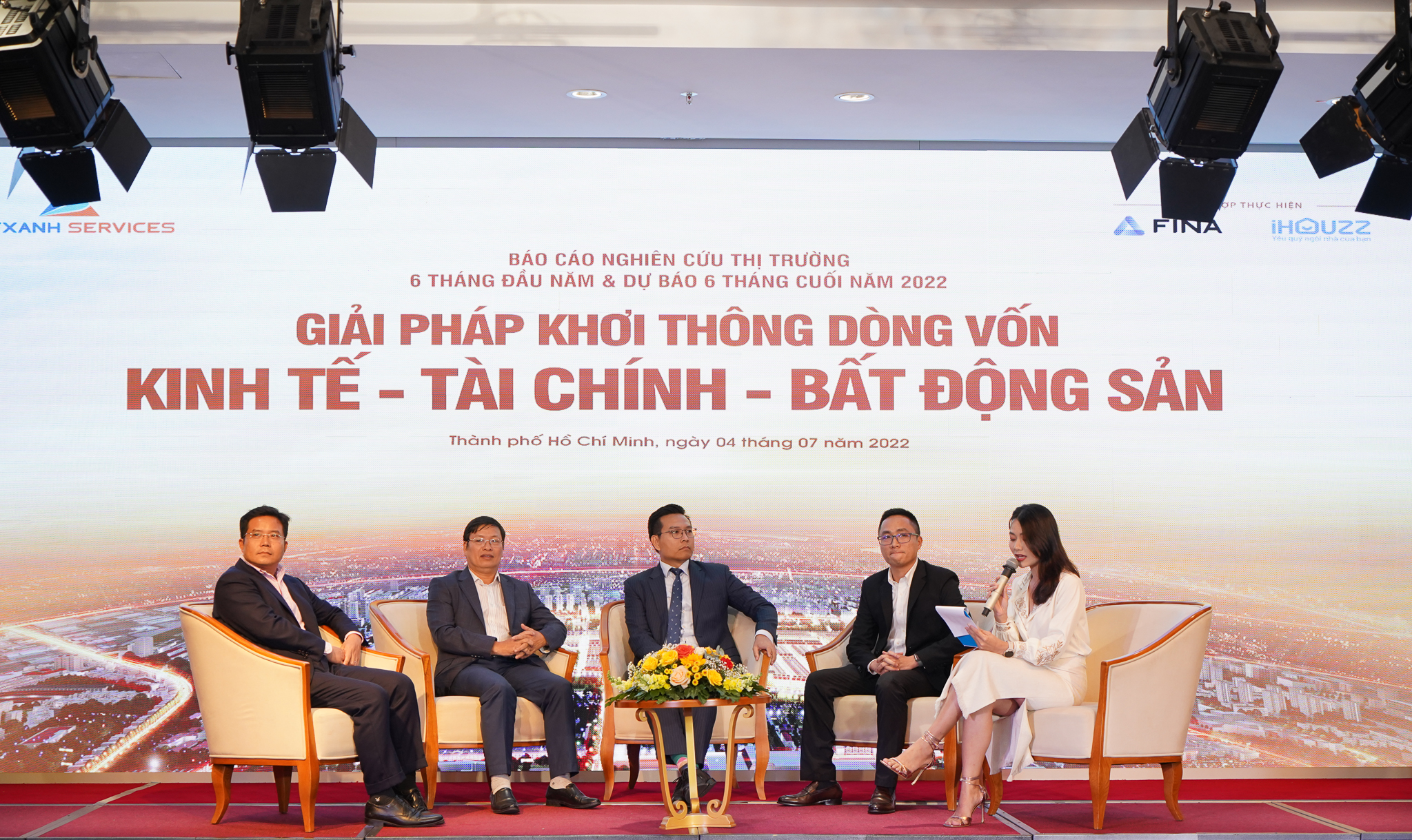 TS. Tô Bá Lâm nhận định, công nghệ sẽ giúp xây dựng nên kho "từ điển BĐS", giúp thị trường môi giới thứ cấp minh bạch hơn.