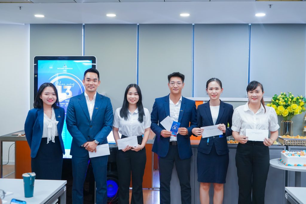 Chúc mừng CBNV có sinh nhật TUỔI ĐẤT XANH tháng 04/2024